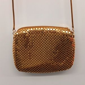 Vtg long chain 70s style gold purse